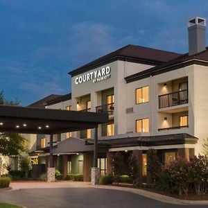 Courtyard By Marriott Tulsa Central